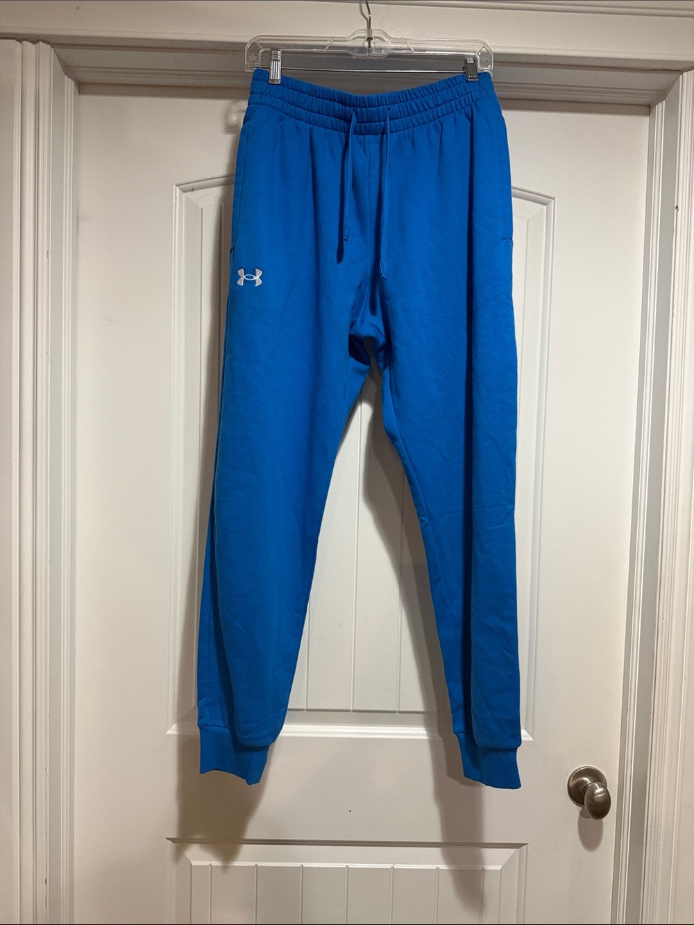 Under Armour Men’s Royal Blue Drawstring Joggers Size M.